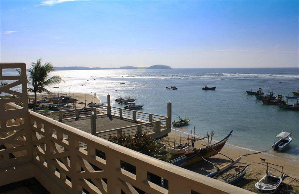 Bay Beach Weligama Bagian luar foto