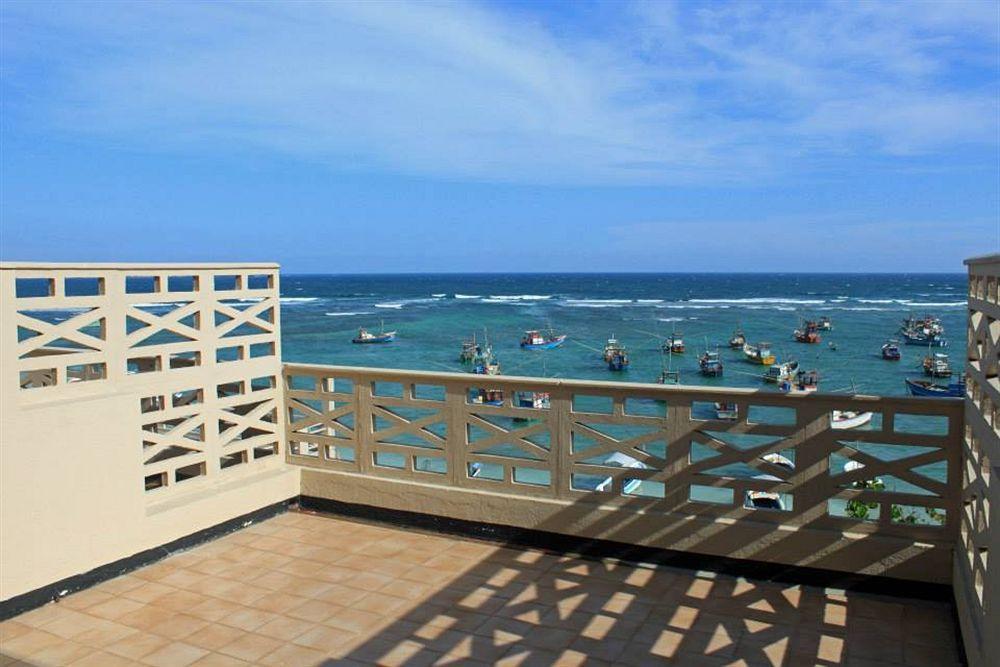 Bay Beach Weligama Bagian luar foto